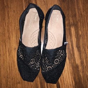 Toms Black Moroccan Crochet Women's Classics